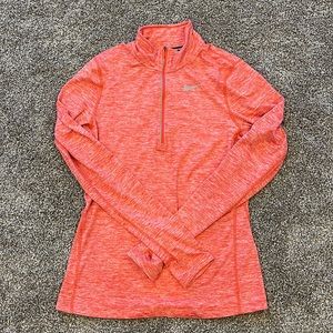 NIKE 1/4 zip